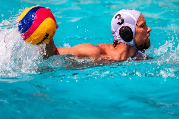 The players of the two teams in action during the Greek League w — Stock Photo, Image