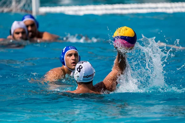 I giocatori delle due squadre in azione durante la Lega greca w — Foto Stock
