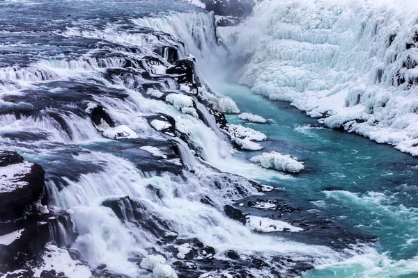 Famoso Gullfoss es una de las cascadas más bellas de la I — Foto de Stock