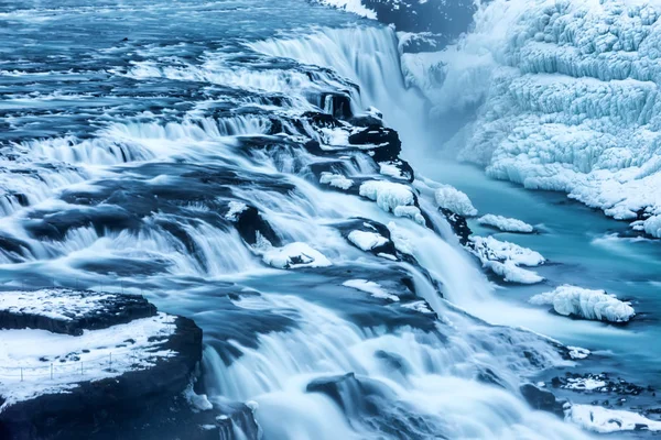 Slavné Gullfoss je jedním z nejkrásnějších vodopádů na já — Stock fotografie