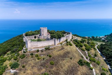 Platamon Kalesi, Pieria, Makedonya, Yunanistan'ın havadan görünümü