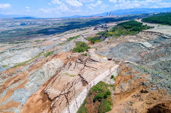 Sesuv půdy v hnědouhelný důl Amyntaio, Florina, Řecko — Stock fotografie