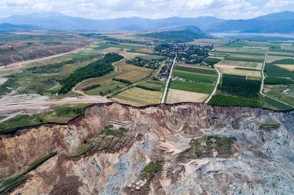 Зсуву бурого шахти Аміндеа., Florina, Греція — стокове фото