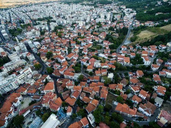 Mit Drohnenflug über der Altstadt von Xanthi in Nordgriechenland — Stockfoto