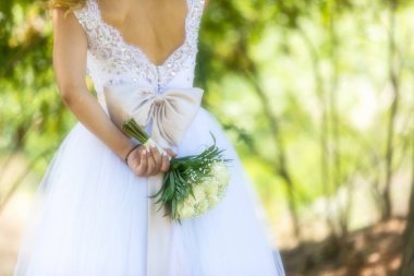 Düğün güzel gelin buketi ile