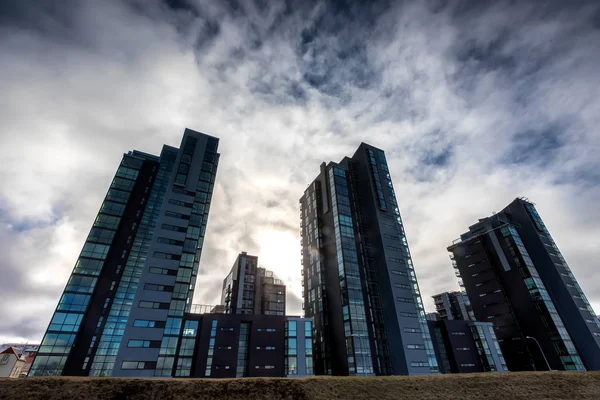 Modern épületek Reykjavik tőke Izland — Stock Fotó