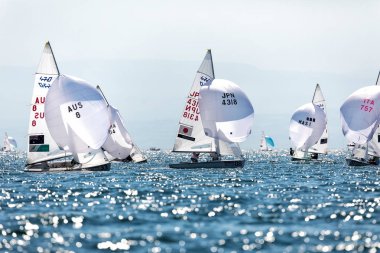  Sporcular Yatlar eylem sırasında 