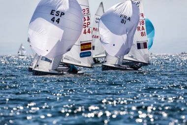  Sporcular Yatlar eylem sırasında 