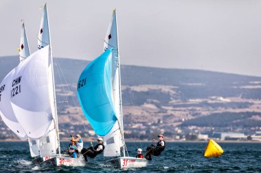  Sporcular Yatlar eylem sırasında 
