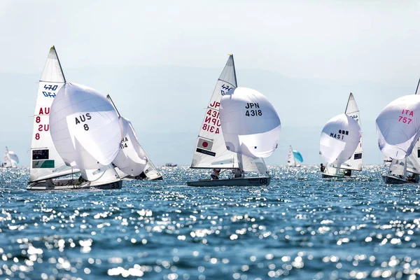  Sporcular Yatlar eylem sırasında 