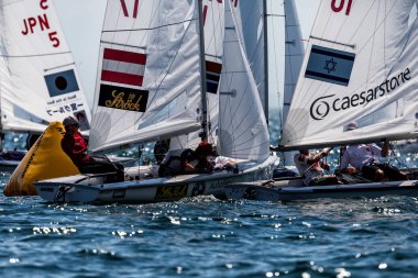  Sporcular Yatlar eylem sırasında 