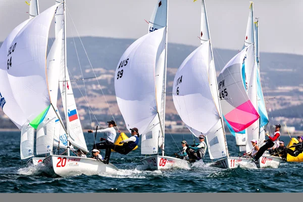  Sporcular Yatlar eylem sırasında 