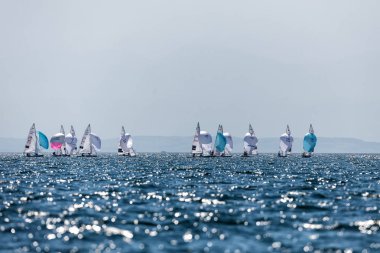  Sporcular Yatlar eylem sırasında 