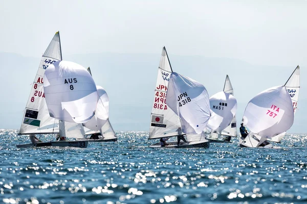  Sporcular Yatlar eylem sırasında 