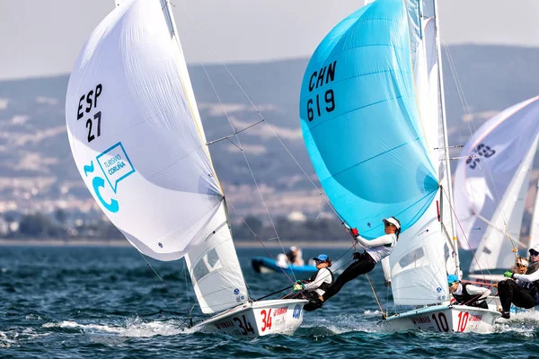 Atletas iates em ação durante "2017 Women 470 World Champion — Fotografia de Stock