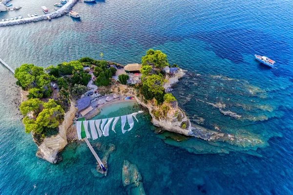 Vista aérea Agios Sostis con bidge, pequeña isla en Zakynthos , —  Fotos de Stock