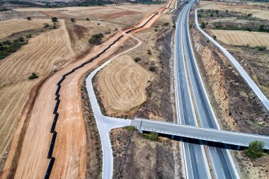 Trans Adriyatik boru hattı - dokunun hiçbir gaz boru hattı inşaatının yönetimini