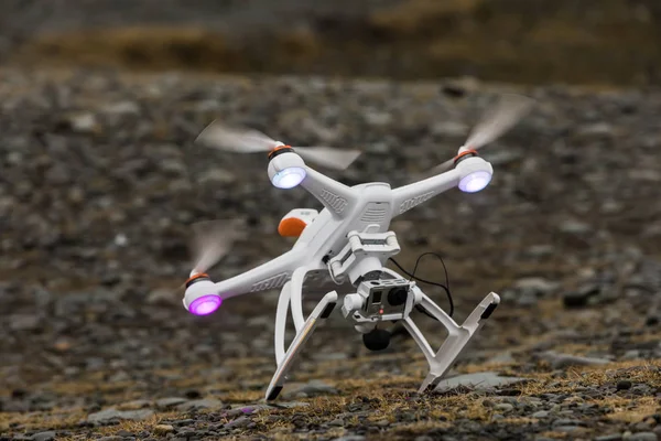 A drone that crashed during a flight — Stock Photo, Image