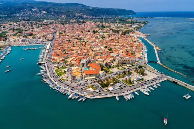 Yelkenli Yat Limanı ve şehir Lefkada Adası, Yunanistan