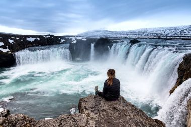 Godafoss üzerinde İzlanda'nın en güzel şelaleler biridir
