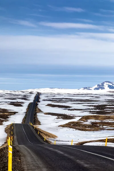 Route en Islande, direction Husavik . — Photo