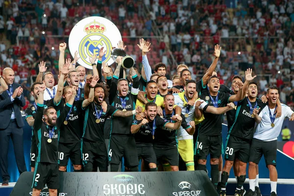 VERDADERO MADRID V MANCHESTER UNIDO: UEFA SUPER CUP — Foto de Stock