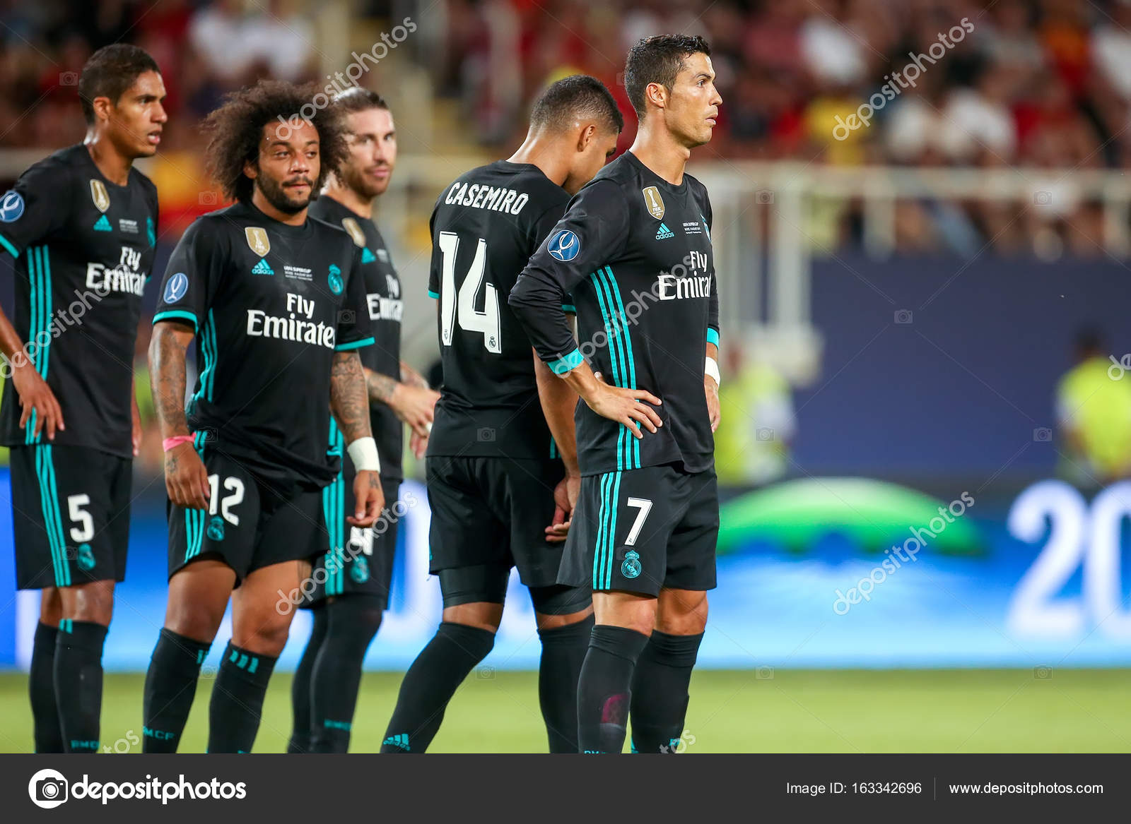 REAL MADRID V MANCHESTER UNITED UEFA SUPER CUP Stock Editorial Photo © vverve 163342696