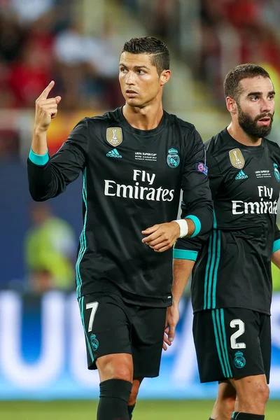 VERDADERO MADRID V MANCHESTER UNIDO: UEFA SUPER CUP —  Fotos de Stock