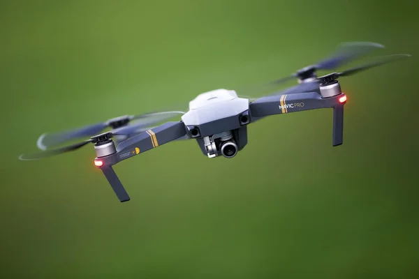 Drone quadrocopter Dji Mavicpro — Stock Fotó