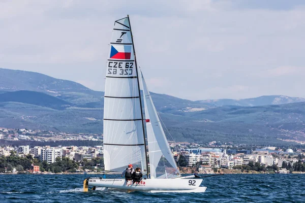 Atleti yacht in azione durante "2017 Tornado Open World, Globa — Foto Stock