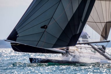 Sporcular Yatlar eylem sırasında 