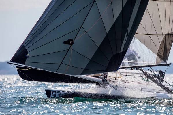 Sporcular Yatlar eylem sırasında 