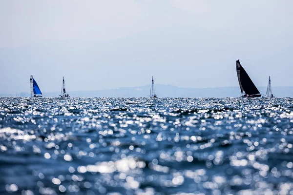 Sporcular Yatlar eylem sırasında 