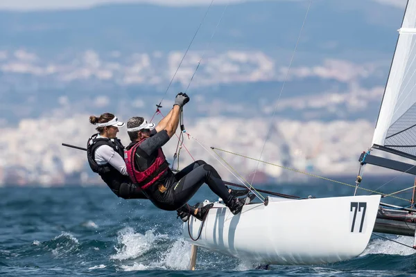 Sporcular Yatlar eylem sırasında 