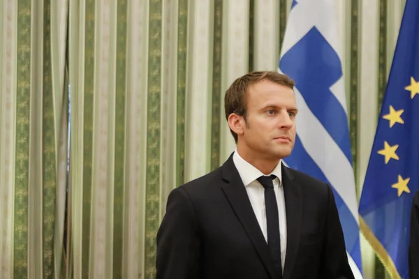 Französischer präsident emmanuel macron mit seiner frau brigitte tronier — Stockfoto