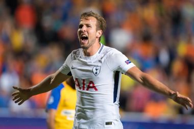 Apoel Vs Tottenham Hotspur arasında Şampiyonlar Ligi oyunu