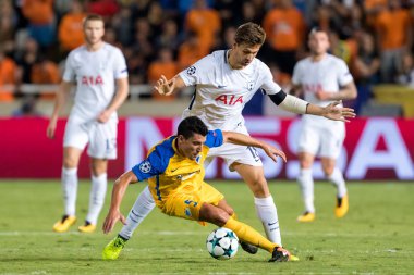 Apoel Vs Tottenham Hotspur arasında Şampiyonlar Ligi oyunu