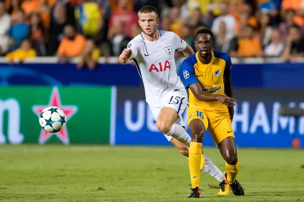 Apoel Vs Tottenham Hotspur arasında Şampiyonlar Ligi oyunu