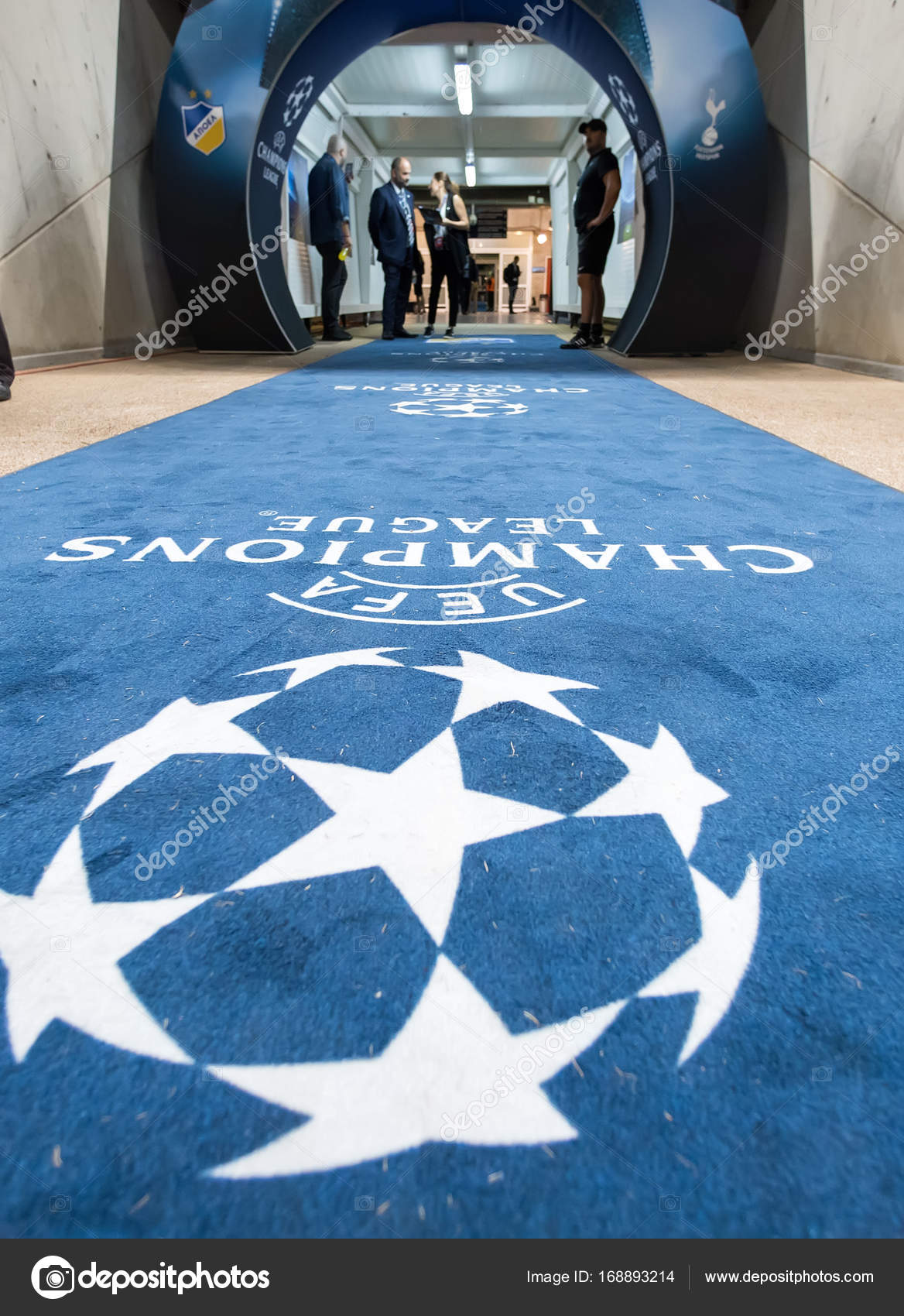 Champions League jogo entre APOEL VS Tottenham Hotspur — Fotografia de  Stock Editorial © vverve #168847238