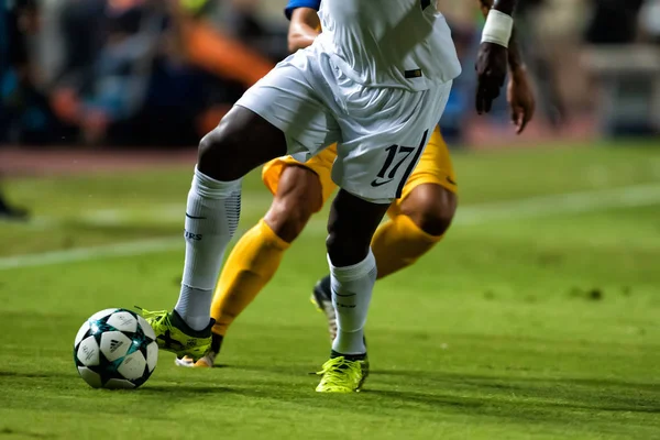 Apoel Vs Tottenham Hotspur arasında Şampiyonlar Ligi oyunu