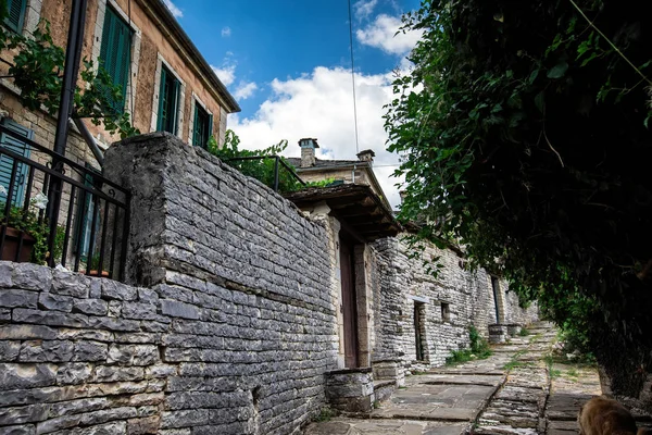 村 Zagorochoria Dilofo イピロスの古い石造りの家, — ストック写真