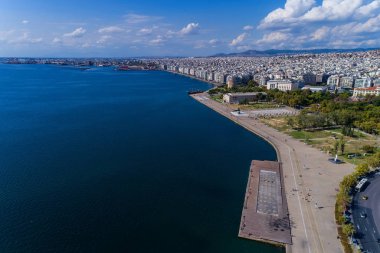 Yeni park ve limanda Selanikliler şehrin havadan görünümü