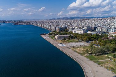 Yeni park ve limanda Selanikliler şehrin havadan görünümü