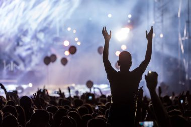 El ile bir akıllı telefon kayıtları canlı müzik festivali