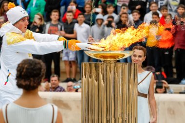 Olimpiyat meşalesinin Kış Olimpiyatları için töreni
