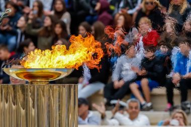 Olimpiyat meşalesinin Kış Olimpiyatları için töreni