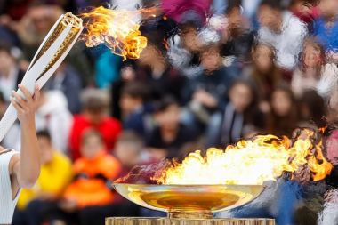 Olimpiyat meşalesinin Kış Olimpiyatları için töreni