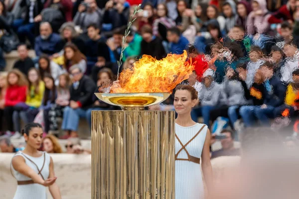 Церемонія олімпійський вогонь зимової Олімпіади — стокове фото