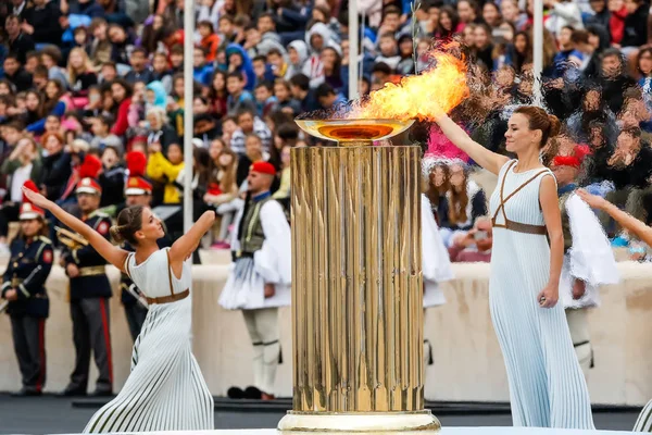 Ceremonia Flacarii Olimpice pentru Jocurile Olimpice de Iarna — Fotografie, imagine de stoc