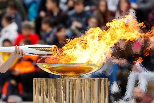 Cérémonie de la flamme olympique pour les Jeux olympiques d'hiver — Photo